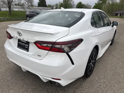 More photos of 2023 Toyota Camry SE at Twins Chrysler Dodge Jeep Ram, MI