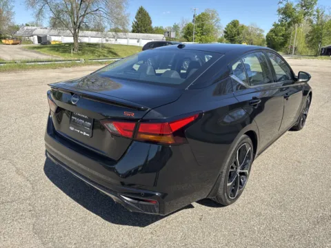 More photos of 2023 Nissan Altima 2.5 SR at Twins Chrysler Dodge Jeep Ram, MI