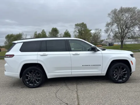 Photos of 2026 Jeep Grand Cherokee L Limited Reserve for sale in Wayland, MI at Twins Chrysler Dodge Jeep Ram