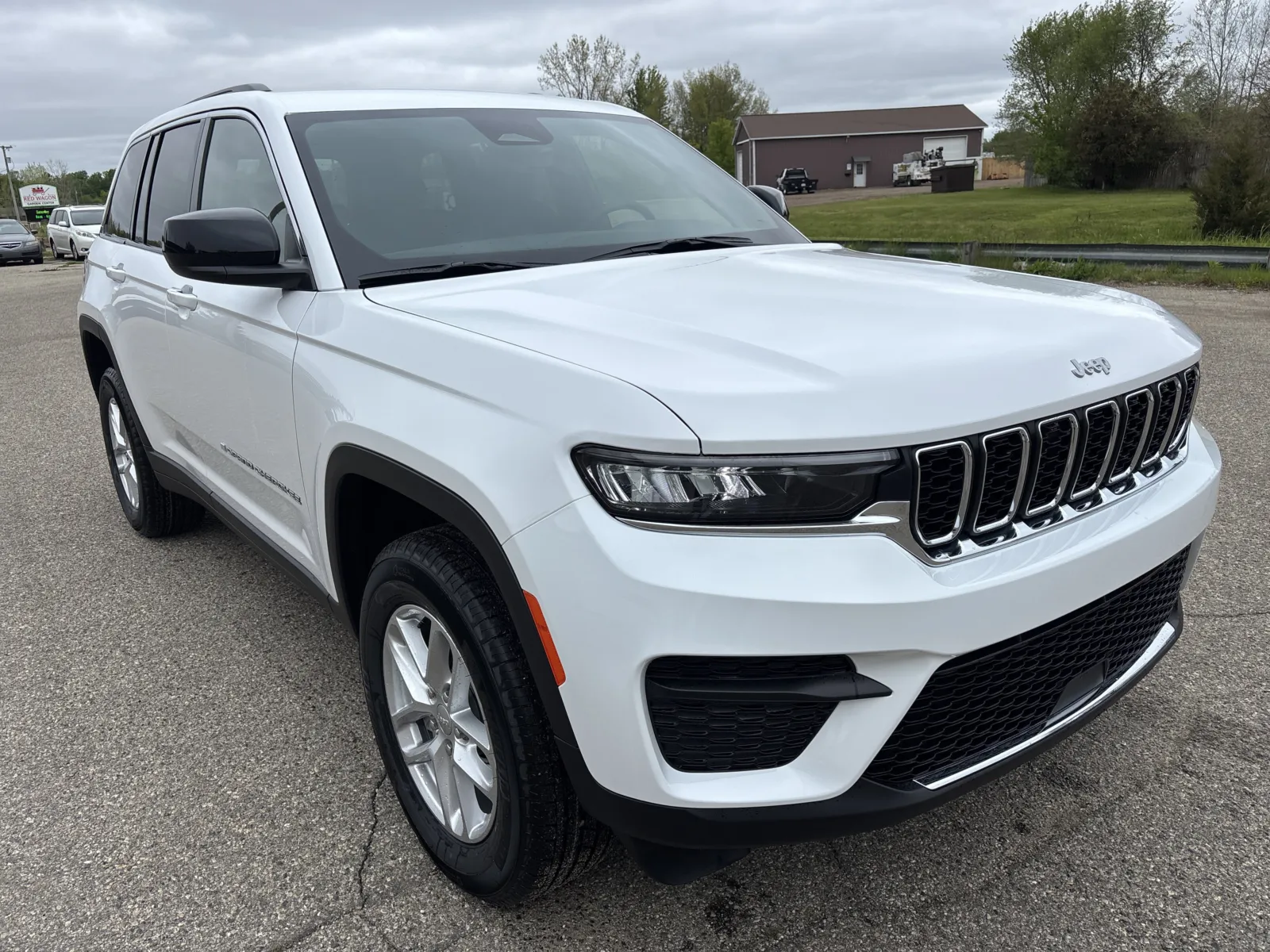 2026 Jeep Grand Cherokee Laredo for sale in Wayland, MI