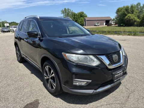 Black 2018 Nissan Rogue SL for sale in Wayland, MI