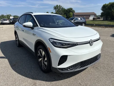 White 2023 Volkswagen ID.4 Pro for sale in Wayland, MI