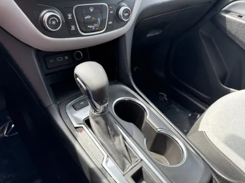 More photos of 2022 Chevrolet Equinox LS at Twins Chrysler Dodge Jeep Ram, MI
