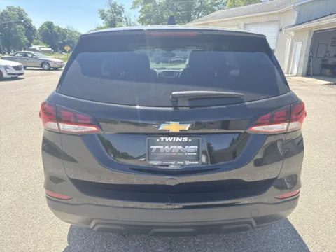 More photos of 2022 Chevrolet Equinox LS at Twins Chrysler Dodge Jeep Ram, MI