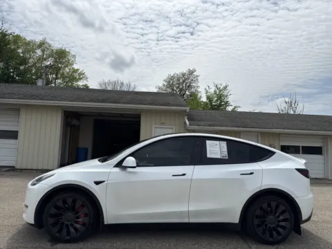 More photos of 2020 Tesla Model Y Performance at Twins Chrysler Dodge Jeep Ram, MI