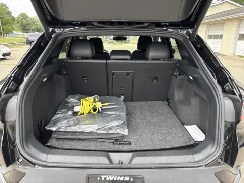 More photos of 2022 Volkswagen ID.4 Pro S at Twins Chrysler Dodge Jeep Ram, MI