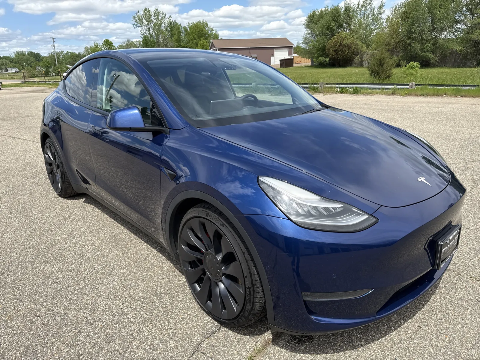 2021 Tesla Model Y Performance Dual Motor All-Wheel Drive's photo