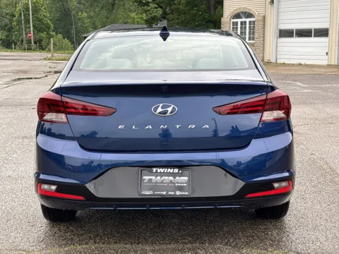 More photos of 2020 Hyundai Elantra SEL at Twins Chrysler Dodge Jeep Ram, MI