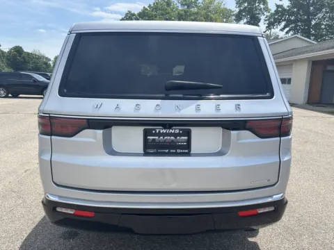 More photos of 2024 Jeep Wagoneer Series II at Twins Chrysler Dodge Jeep Ram, MI