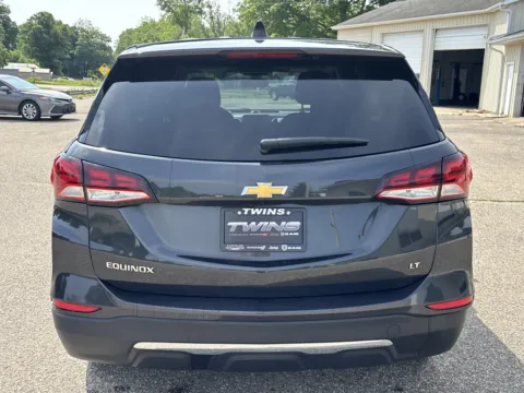 More photos of 2022 Chevrolet Equinox LT at Twins Chrysler Dodge Jeep Ram, MI