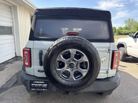 More photos of 2021 Ford Bronco Big Bend at Twins Chrysler Dodge Jeep Ram, MI