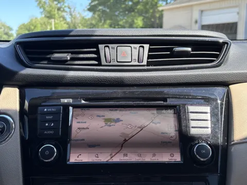 More photos of 2020 Nissan Rogue SV at Twins Chrysler Dodge Jeep Ram, MI