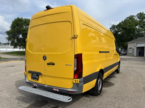 More photos of 2021 Mercedes-Benz Sprinter Cargo Van CARG CARGO at Twins Chrysler Dodge Jeep Ram, MI