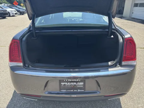 More photos of 2020 Chrysler 300 Touring L at Twins Chrysler Dodge Jeep Ram, MI
