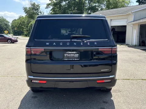 More photos of 2024 Jeep Wagoneer L Series II at Twins Chrysler Dodge Jeep Ram, MI