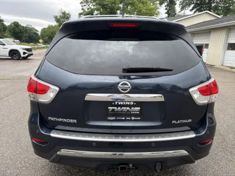 More photos of 2014 Nissan Pathfinder Platinum at Twins Chrysler Dodge Jeep Ram, MI