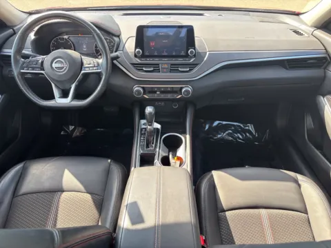 More photos of 2023 Nissan Altima 2.5 SR at Twins Chrysler Dodge Jeep Ram, MI