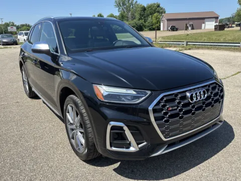 Black 2022 Audi SQ5 Premium Plus for sale in Wayland, MI