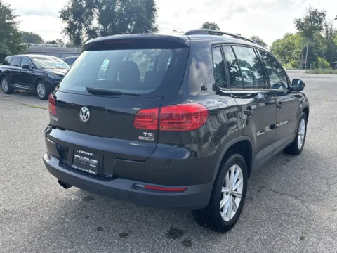 More photos of 2017 Volkswagen Tiguan Limited BASE at Twins Chrysler Dodge Jeep Ram, MI
