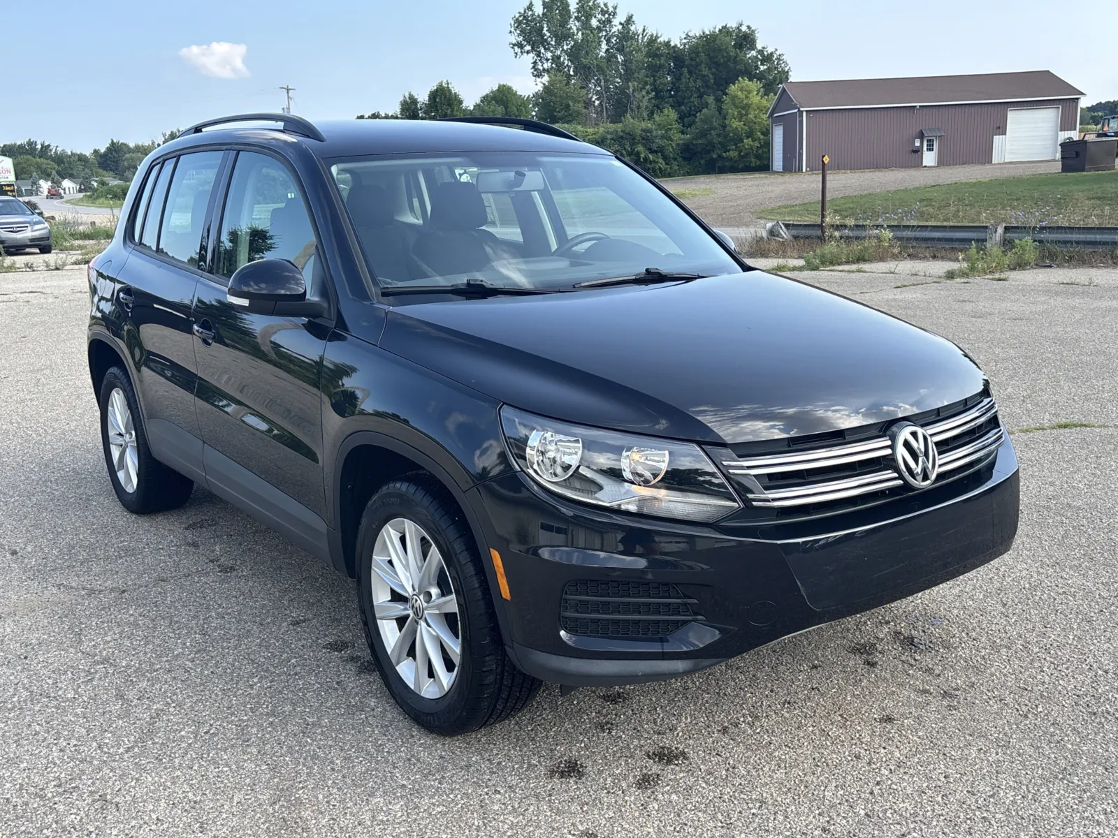 Black 2017 Volkswagen Tiguan Limited BASE for sale in Wayland, MI