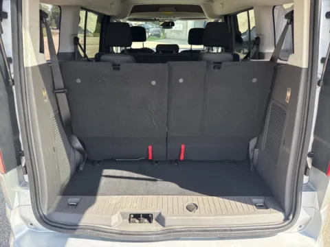 More photos of 2021 Ford Transit Connect Wagon XLT at Twins Chrysler Dodge Jeep Ram, MI