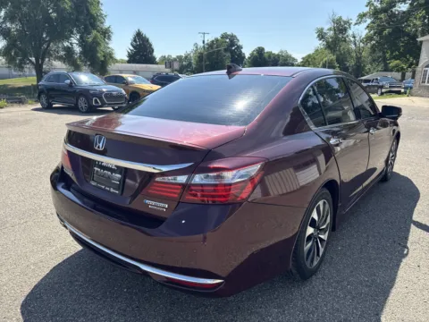 More photos of 2017 Honda Accord Hybrid Touring at Twins Chrysler Dodge Jeep Ram, MI