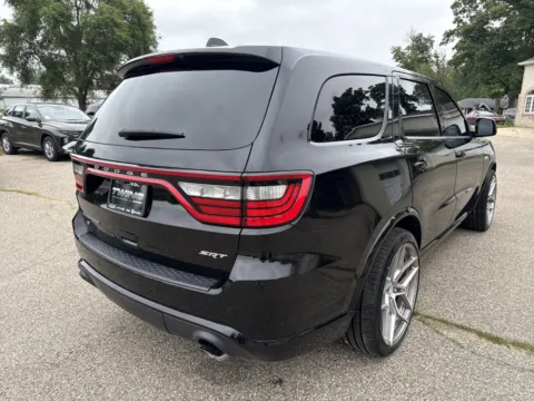 More photos of 2018 Dodge Durango SRT at Twins Chrysler Dodge Jeep Ram, MI