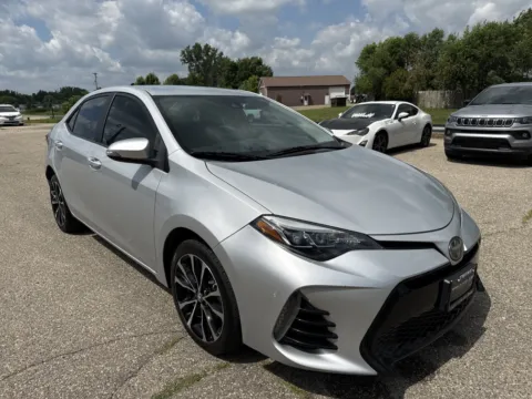 Silver 2018 Toyota Corolla SE for sale in Wayland, MI