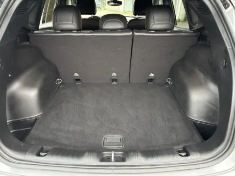 More photos of 2023 Jeep Compass Latitude Lux at Twins Chrysler Dodge Jeep Ram, MI