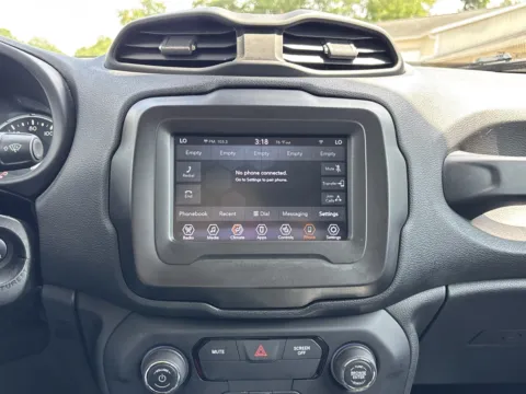 More photos of 2020 Jeep Renegade Altitude at Twins Chrysler Dodge Jeep Ram, MI