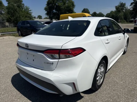 More photos of 2021 Toyota Corolla Hybrid LE at Twins Chrysler Dodge Jeep Ram, MI