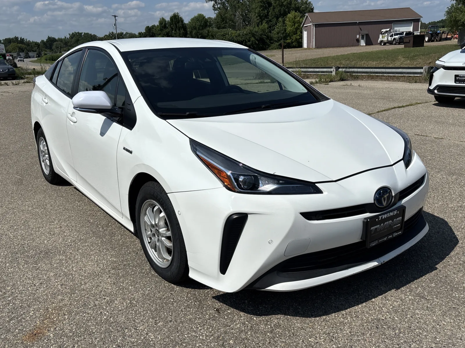 White 2022 Toyota Prius LE for sale in Wayland, MI