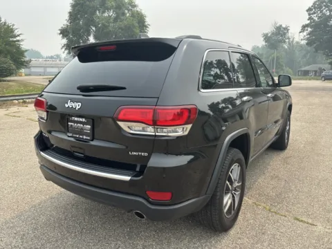 More photos of 2020 Jeep Grand Cherokee Limited at Twins Chrysler Dodge Jeep Ram, MI