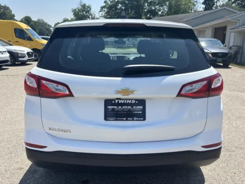 More photos of 2021 Chevrolet Equinox LS at Twins Chrysler Dodge Jeep Ram, MI