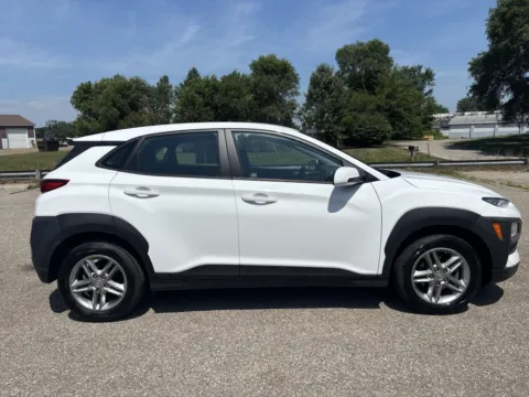Photos of 2021 Hyundai Kona SE for sale in Wayland, MI at Twins Chrysler Dodge Jeep Ram