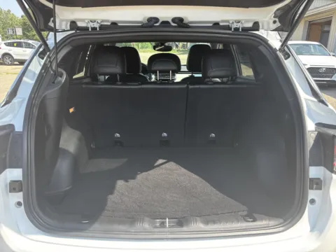 More photos of 2023 Jeep Compass Limited at Twins Chrysler Dodge Jeep Ram, MI