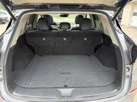 More photos of 2023 Nissan Murano SL at Twins Chrysler Dodge Jeep Ram, MI