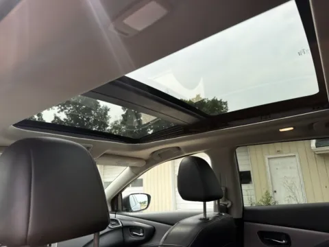 More photos of 2023 Nissan Murano SL at Twins Chrysler Dodge Jeep Ram, MI