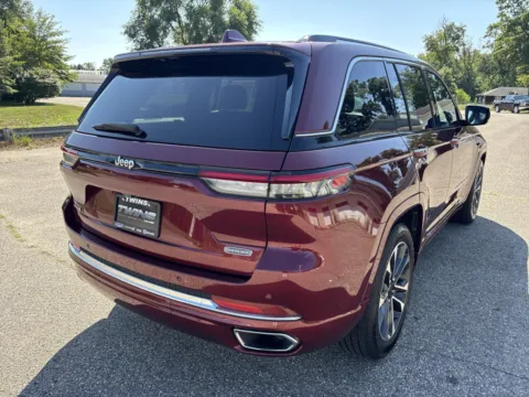 More photos of 2022 Jeep Grand Cherokee Overland at Twins Chrysler Dodge Jeep Ram, MI