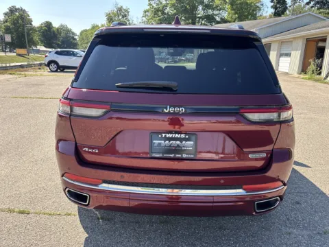 More photos of 2022 Jeep Grand Cherokee Overland at Twins Chrysler Dodge Jeep Ram, MI