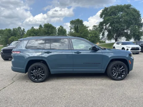 Photos of 2026 Jeep Grand Cherokee L Limited Reserve for sale in Wayland, MI at Twins Chrysler Dodge Jeep Ram