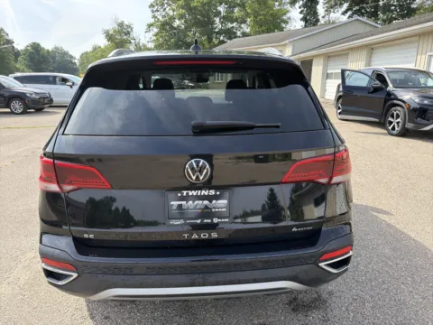 More photos of 2024 Volkswagen Taos SE at Twins Chrysler Dodge Jeep Ram, MI