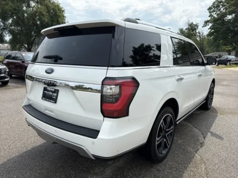 More photos of 2020 Ford Expedition Limited at Twins Chrysler Dodge Jeep Ram, MI