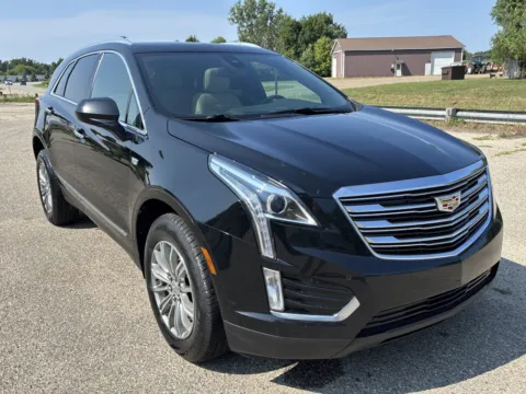 Black 2017 Cadillac XT5 Luxury AWD for sale in Wayland, MI