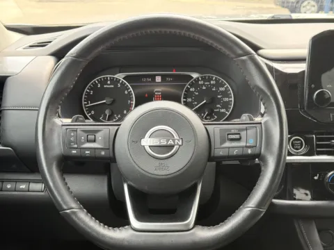 More photos of 2024 Nissan Pathfinder SL at Twins Chrysler Dodge Jeep Ram, MI