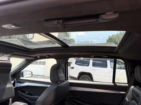 More photos of 2024 Jeep Wagoneer S Launch Edition at Twins Chrysler Dodge Jeep Ram, MI