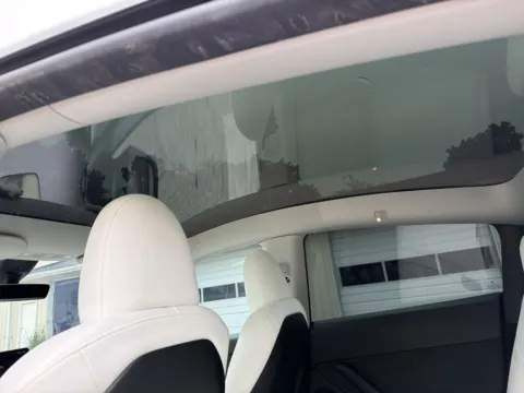 More photos of 2023 Tesla Model Y Performance at Twins Chrysler Dodge Jeep Ram, MI