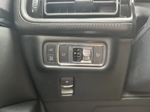 More photos of 2022 Lincoln Nautilus Standard at Twins Chrysler Dodge Jeep Ram, MI
