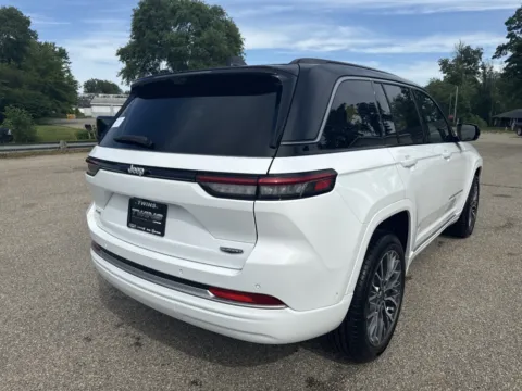 More photos of 2026 Jeep Grand Cherokee Summit at Twins Chrysler Dodge Jeep Ram, MI