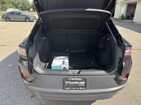 More photos of 2024 Volkswagen ID.4 Standard at Twins Chrysler Dodge Jeep Ram, MI